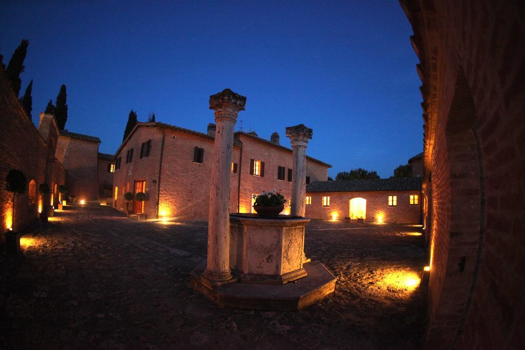 Castello Di Leonina Relais - Adults Only Hotel Siena Exterior photo