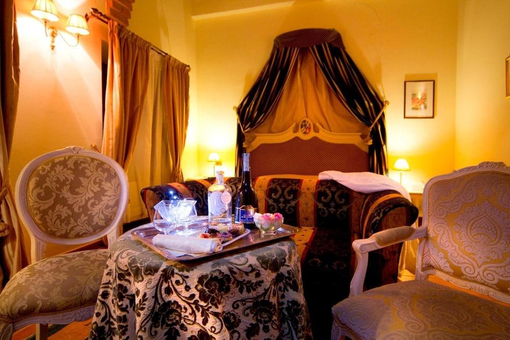 Castello Di Leonina Relais - Adults Only Hotel Siena Exterior photo