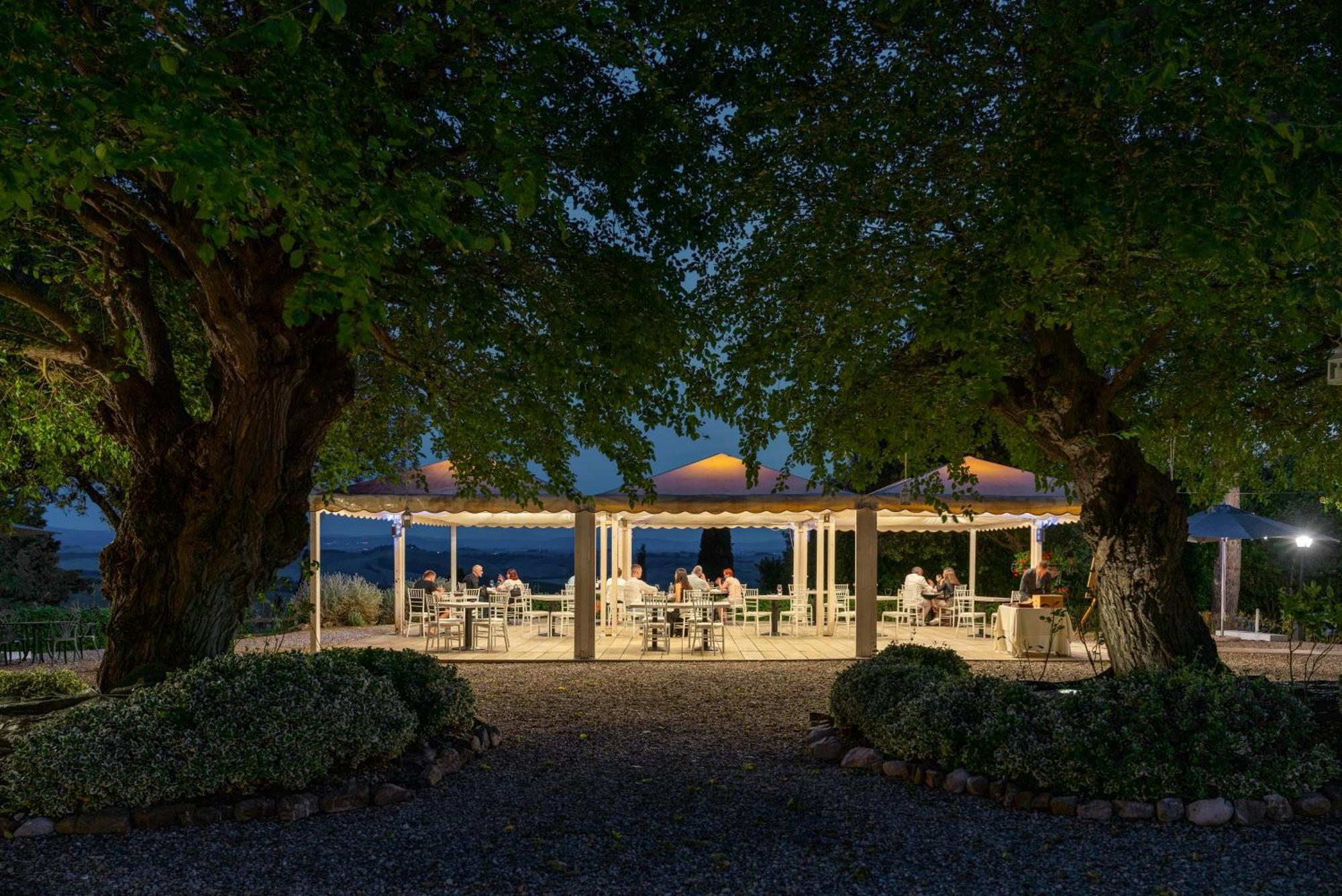 Castello Di Leonina Relais - Adults Only Hotel Siena Exterior photo
