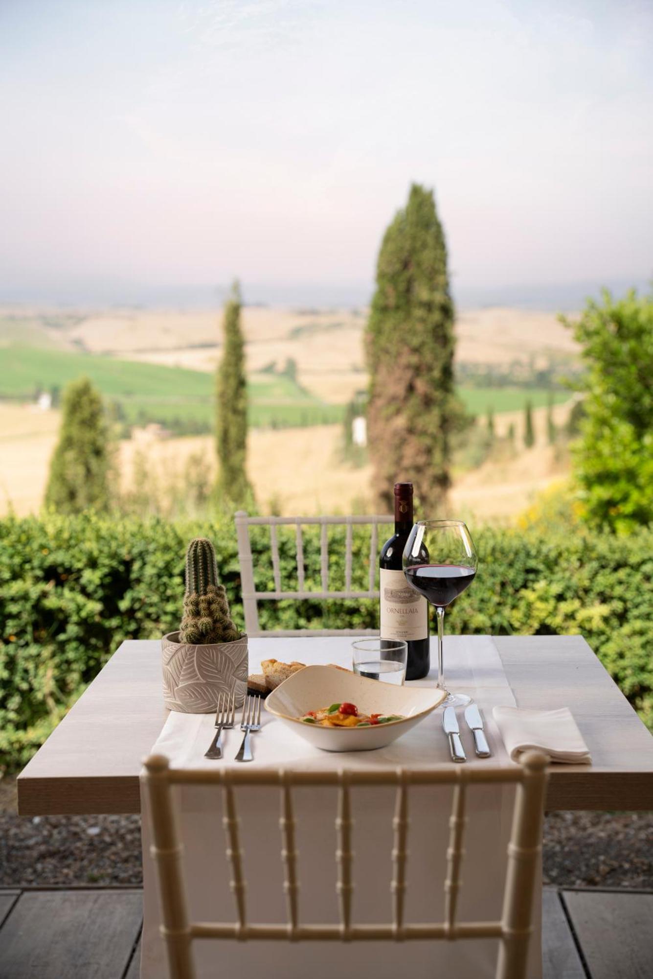 Castello Di Leonina Relais - Adults Only Hotel Siena Exterior photo