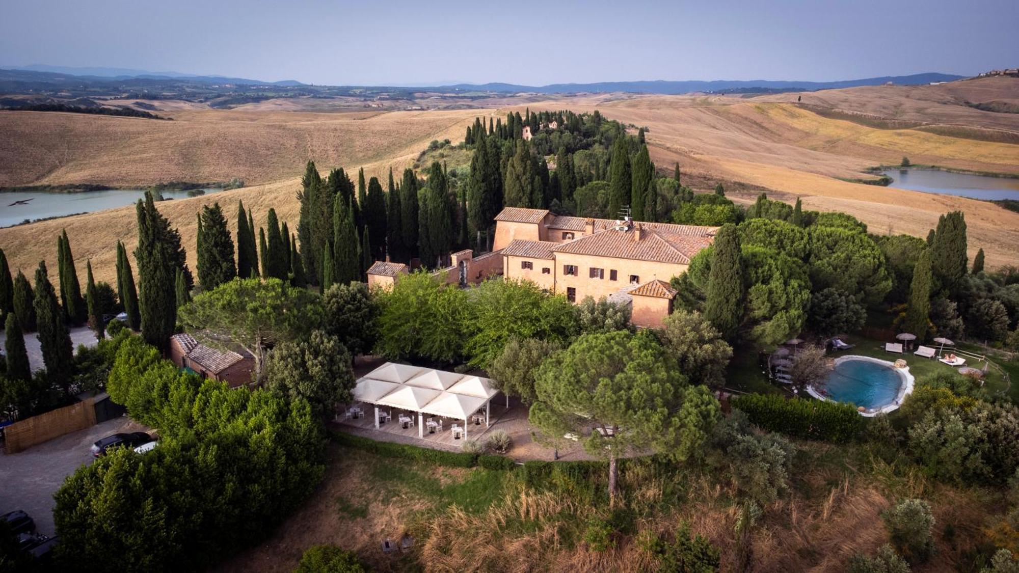Castello Di Leonina Relais - Adults Only Hotel Siena Exterior photo