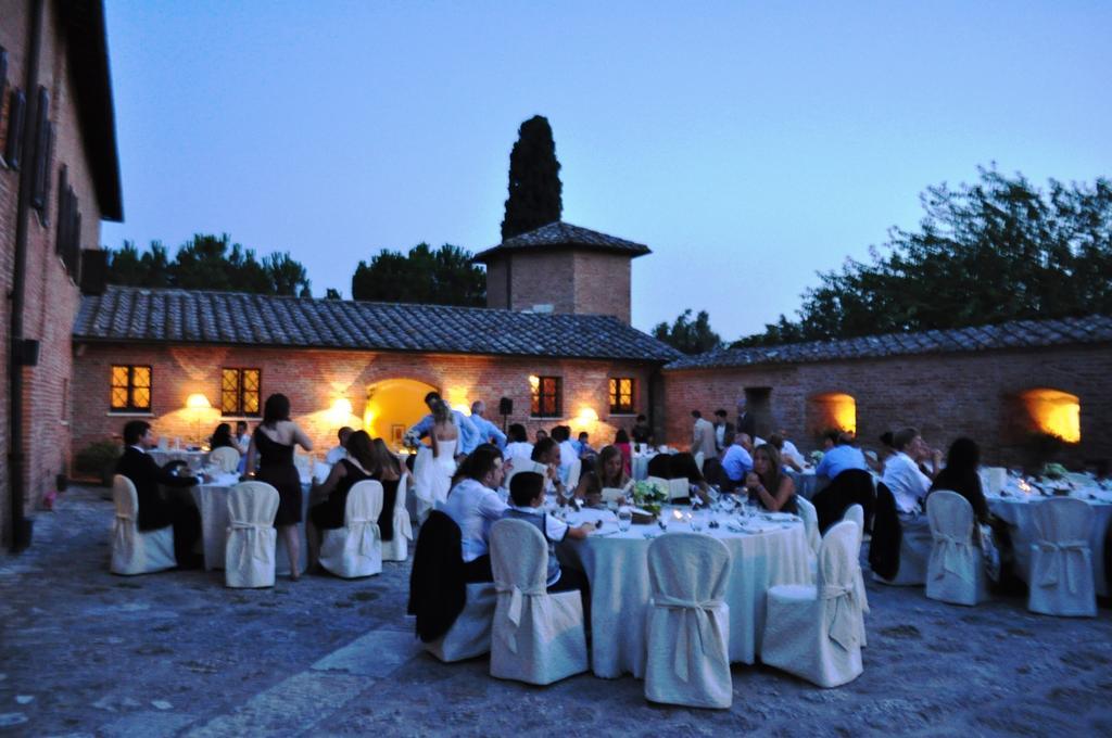 Castello Di Leonina Relais - Adults Only Hotel Siena Exterior photo