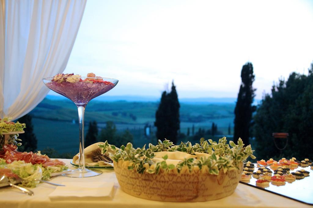 Castello Di Leonina Relais - Adults Only Hotel Siena Exterior photo